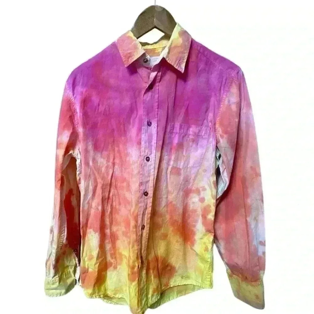 Vanishing Elephant Tie-Dye Button Down Shirt Size Medium
